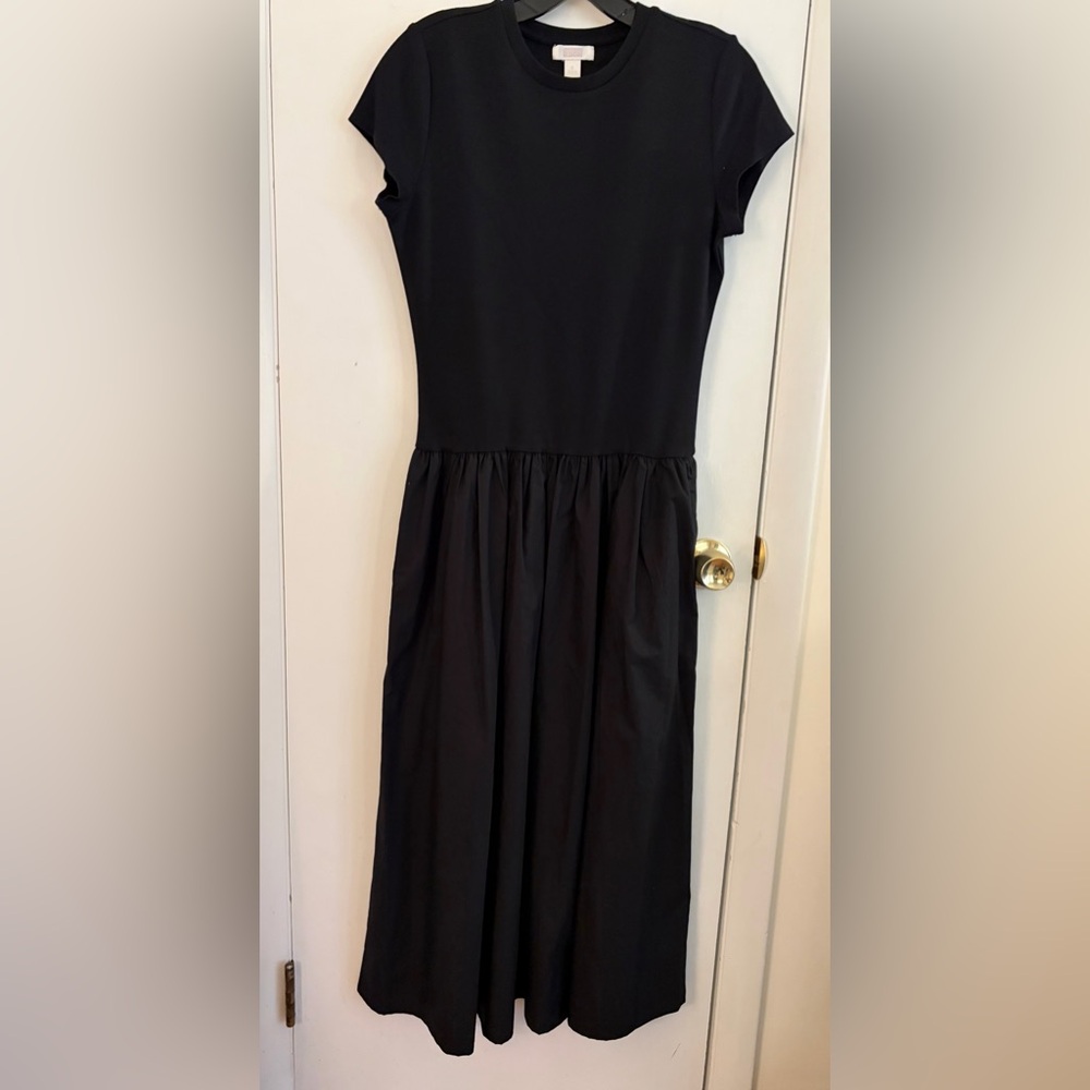 Classic Black Short Sleeve Dress